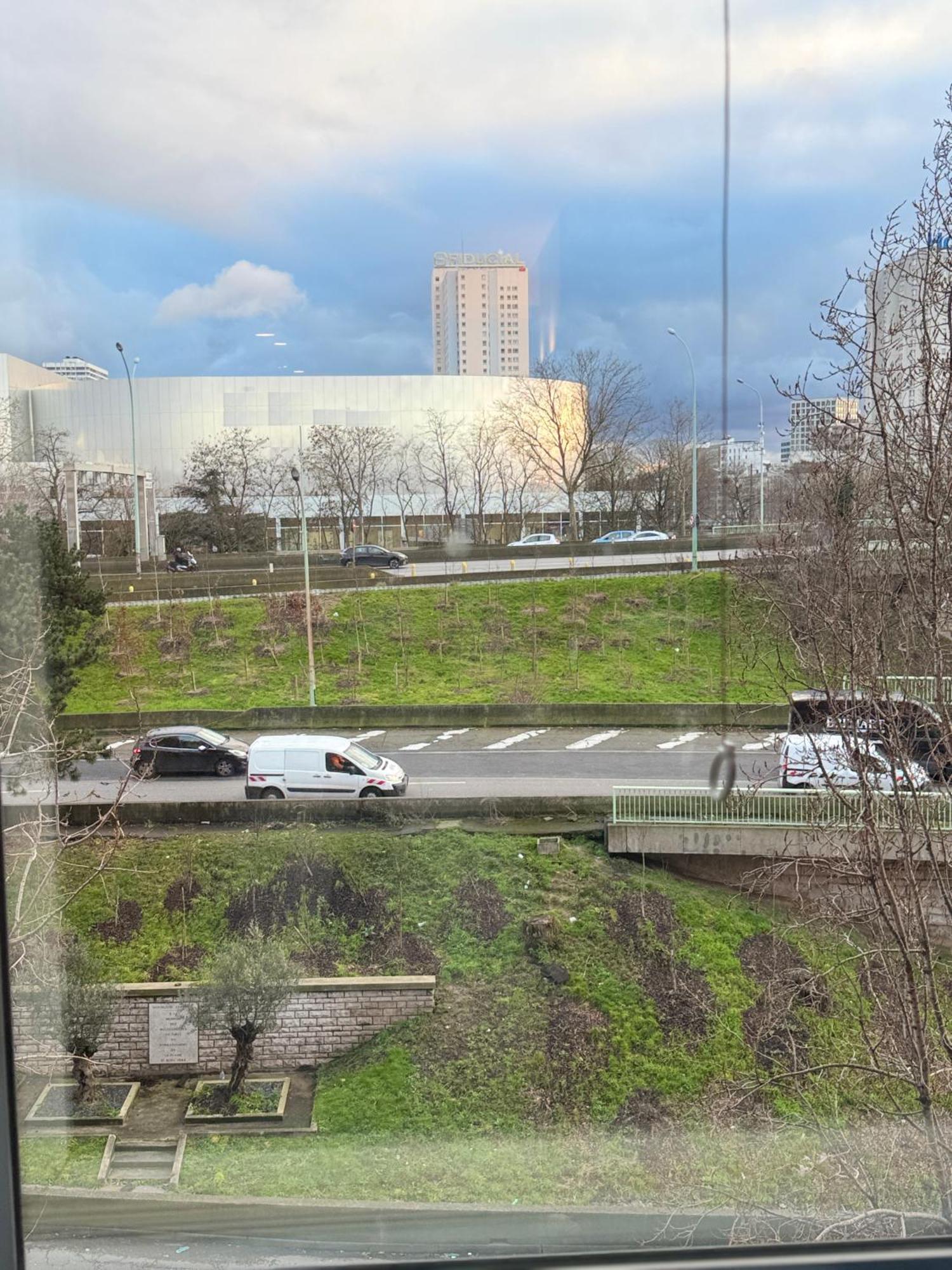 Ibis Budget Paris Porte De La Chapelle - Arena 外观 照片